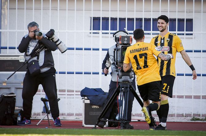 Αποθέωση για Αλμπάνη στα αποδυτήρια