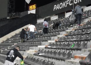 Μαθητές καθάρισαν τις κερκίδες του γηπέδου της Τούμπας μετά ΠΑΟΚ-Ατρόμητος
