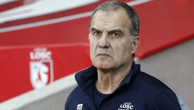 Κατασκοπεύουν τις αντίπαλες ομαδες με γυαλιά… στιλ Τζέιμς Μποντ!