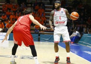 Ράις: «Δεν μπορείς να σκέφτεσαι το Final Four όταν έχεις μπροστά την ΑΕΚ»