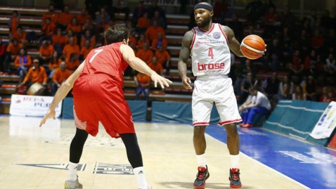 Ράις: «Δεν μπορείς να σκέφτεσαι το Final Four όταν έχεις μπροστά την ΑΕΚ»