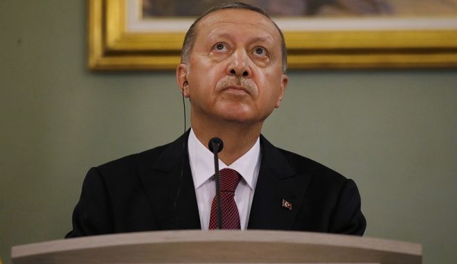 Ερντογάν: Μπορούμε να αλλάξουμε τίτλο στην Αγία Σοφία και να την πούμε “τζαμί” Ερντογάν: Μπορούμε να αλλάξουμε τίτλο στην Αγία Σοφία και να την πούμε “τζαμί”