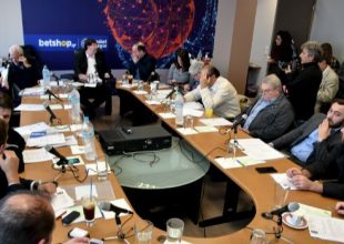ΕΣΑΚΕ: Χαμός στο Δ.Σ. για την διαιτησία, δεν κατεβαίνει στο ντέρμπι με Έλληνες διαιτητές ο Ολυμπιακός