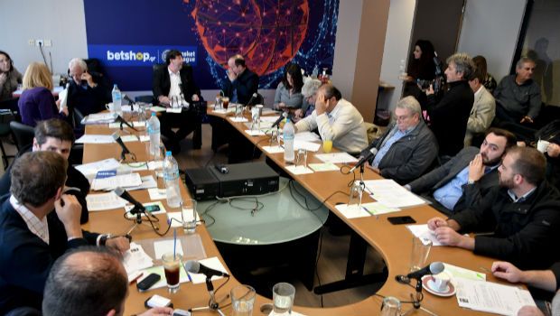 ΕΣΑΚΕ: Χαμός στο Δ.Σ. για την διαιτησία, δεν κατεβαίνει στο ντέρμπι με Έλληνες διαιτητές ο Ολυμπιακός