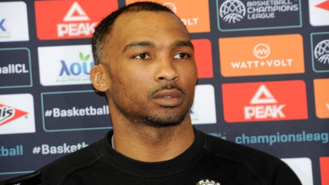 Γκος: «Πόσες φορές έχουμε χάσει από την ΑΕΚ;» Γκος: «Πόσες φορές έχουμε χάσει από την ΑΕΚ;»