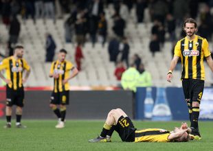 «ΑΕΚ, ΑΕΚ αυτό δεν είναι ΑΕΚ»