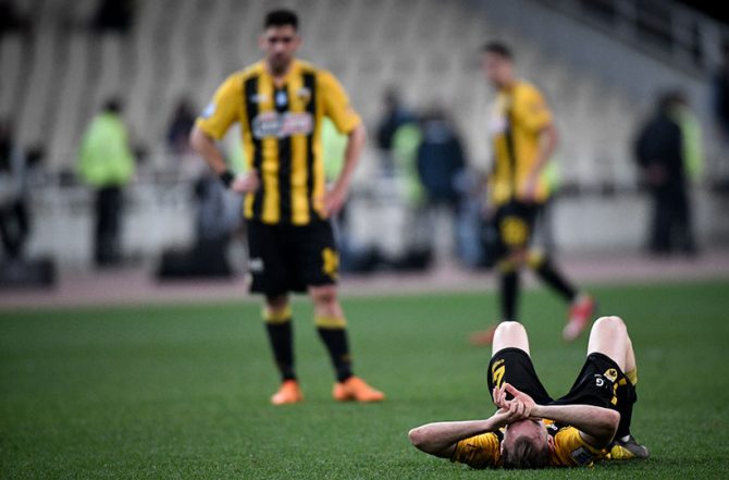 Σκυμμένα κεφάλια Σκυμμένα κεφάλια