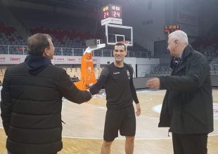 Το καλωσόρισμα του Ζήση σε Αγγελόπουλο-Σάκοτα! (ΦΩΤΟ)