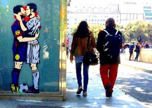 TV Boy: “Γι’ αυτό έβαλα Μέσι – Κριστιάνο να φιλιούνται”