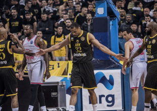 Ψηλά το κεφάλι Βασίλισσα!