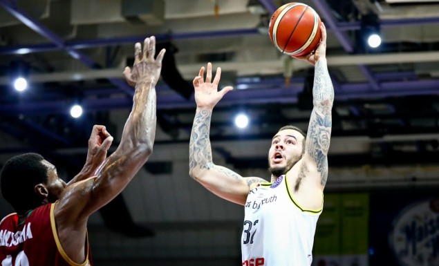 Ντεμπούτο με τον Ολυμπιακό ο Γιορκ