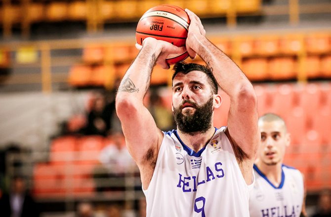 «Βασιλική» πρόταση σε Μπουρούση