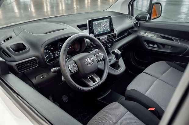 Ετοιμο το νέο Toyota PROACE CITY