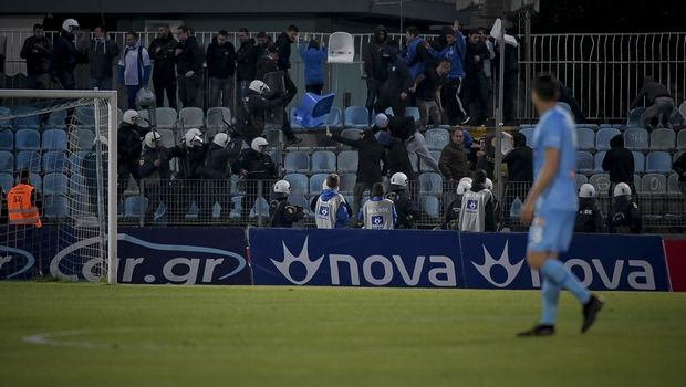 ΠΑΣ – ΠΑΟΚ: Τα ΜΑΤ απέτρεψαν “ντου” στα επίσημα