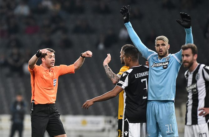 Ανέφεραν πέναλτι – εκείνος είδε κόρνερ (VIDEO)