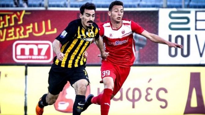 Στα ραντάρ ομάδων της Superleague o Παπανικολάου