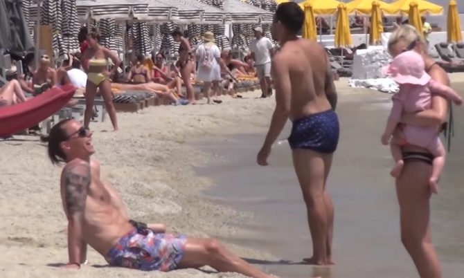 Στη Μύκονο ξεκουράζονται οι Χούλτ-Κλωναρίδης (VIDEO)