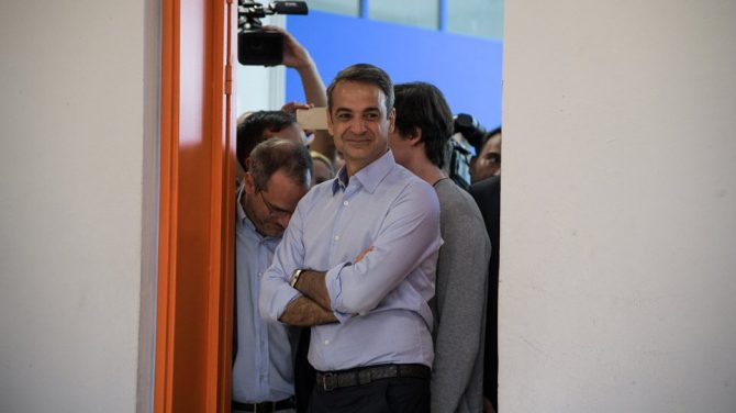 Μεγάλη νίκη της ΝΔ με διαφορά 9% από τον ΣΥΡΙΖΑ