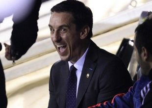 Επίθεση από οπαδούς της Μάντσεστερ Σίτι στον Γκάρι Νέβιλ!