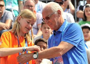 Ο Franz Beckenbauer Παγκόσμιος Πρέσβης του προγράμματος «Ποδόσφαιρο για τη Φιλία»