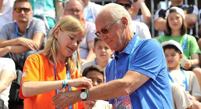 Ο Franz Beckenbauer Παγκόσμιος Πρέσβης του προγράμματος «Ποδόσφαιρο για τη Φιλία»