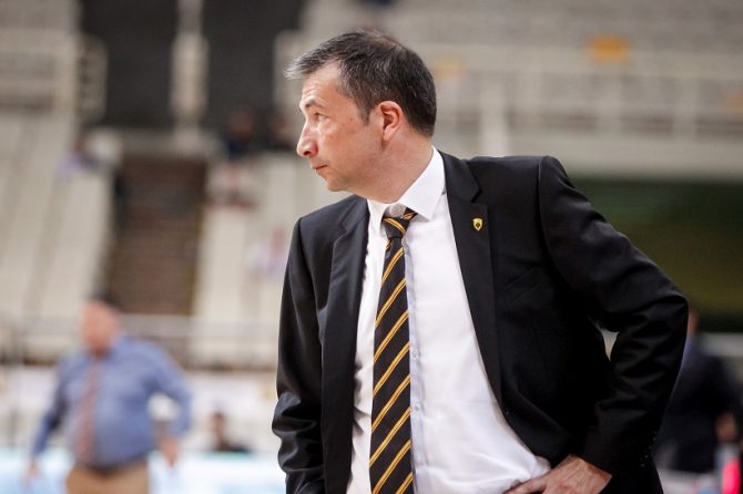 Μπάνκι: «Τα λάθη κοστίζουν»