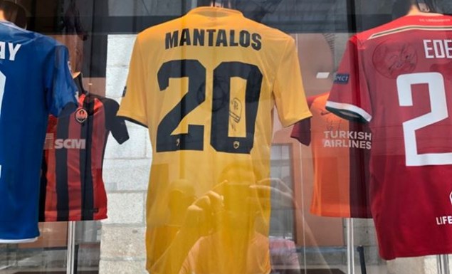 Ο Μάνταλος στο Real Casa Del Futbol (pic)