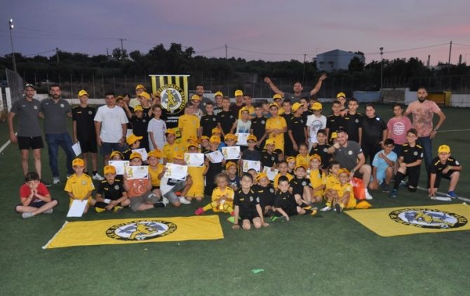 Γεμάτη παιδικά χαμόγελα η γιορτή της Ακαδημίας Γεμάτη παιδικά χαμόγελα η γιορτή της Ακαδημίας