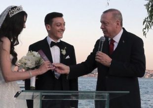 Ο Ταγίπ Ερντογάν μάρτυρας στο γάμο του Εζίλ