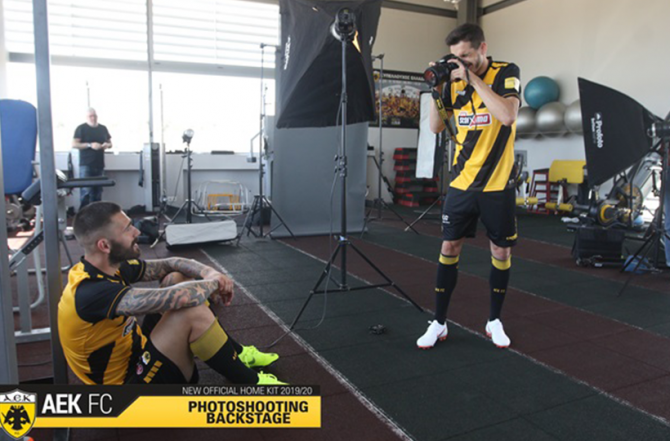 Τα backstage της φωτογράφισης (pics)