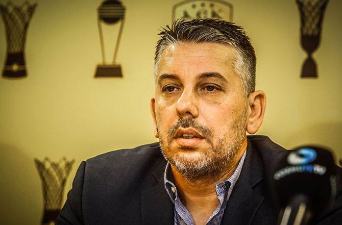 Σε ήρεμο κλίμα τα είπαν ORIGINAL 21 και Παπαθεοδώρου
