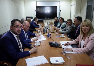 Έπεσαν οι υπογραφές για τα 20 εκατ. ευρώ της «Αγιά Σοφιάς» (VIDEO)