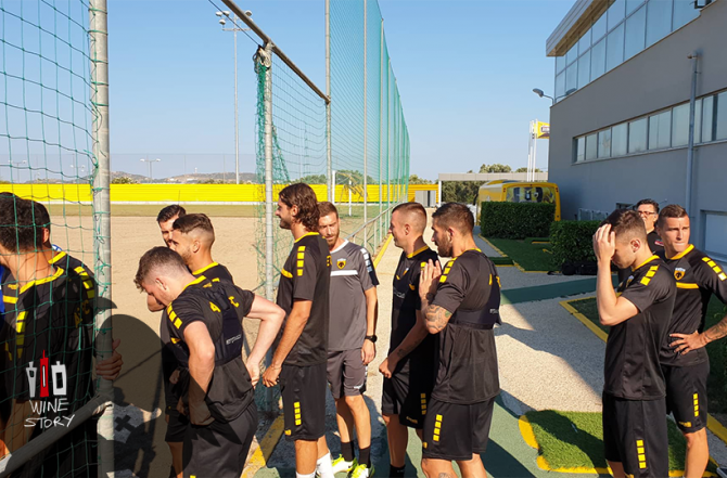 H είσοδος των παικτών για την… πρώτη! (VIDEO)