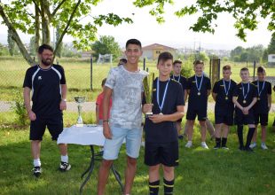 Απονομή Κυπέλλου και Μεταλλίων στην Κ14Β του Α.Ο. Ανατολής από τον Άγγελο Τσίρη