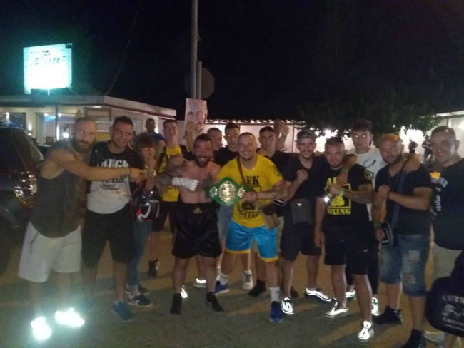 Μεγάλη νίκη και ζώνη για Μερτζανιάν!