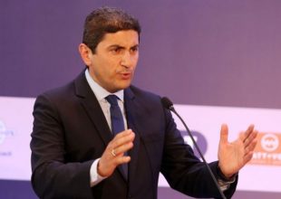 Σκληρή στάση Αυγενάκη – Κοινή ανακοίνωση με FIFA/UEFA