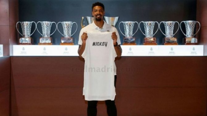 Η Ρεάλ ανακοίνωσε τον Μίκι