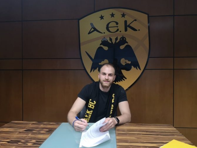 Κακλαμανάκης: «Υπόσχομαι στον κόσμο της ΑΕΚ θα δίνω το καλύτερο μου εαυτό!»