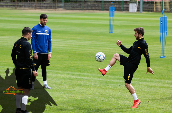 Ladder drills και εναλλαγές κατεύθυνσης (VIDEO) Ladder drills και εναλλαγές κατεύθυνσης (VIDEO)