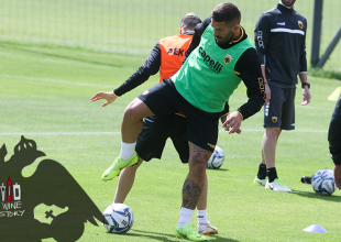 Πολλή δουλειά στην υποδοχή της μπάλας!