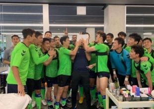 Τούρτα στα μούτρα έφαγε πρώην τεχνικός της ΑΕΚ! (pics)