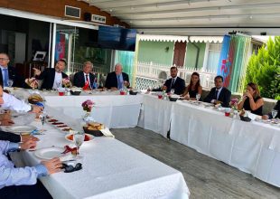 Επίσημο γεύμα της Τραμπζονσπόρ στην ΑΕΚ (ΦΩΤΟ)