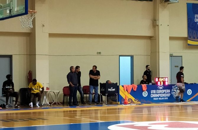 Ο Αγγελόπουλος στην προπόνηση της ΑΕΚ στην Πορταριά (ΦΩΤΟ – VIDEO)