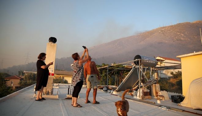 Φωτιά στον Υμηττό: “Μας βγάλαν έξω άρον άρον, ήταν σίγουρα εμπρησμός” Φωτιά στον Υμηττό: “Μας βγάλαν έξω άρον άρον, ήταν σίγουρα εμπρησμός”