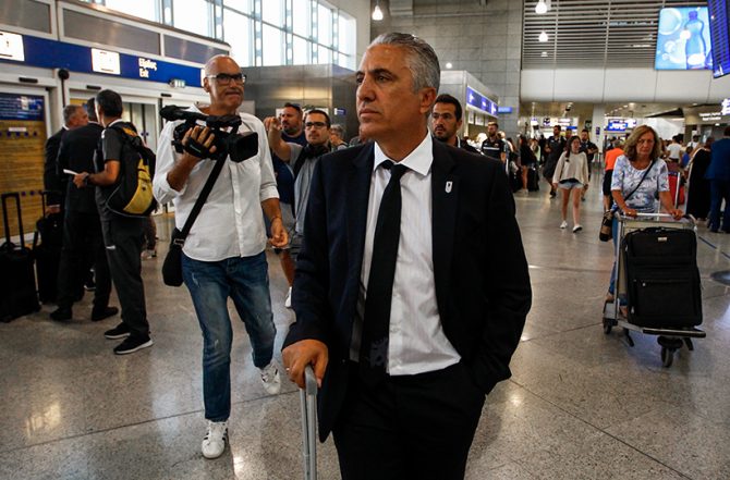 Ζήτησε ψηλό «6άρι» ο Κωστένογλου