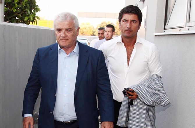 Τους πήρε και τους σήκωσε – Τα άκουσαν από Μελισσανίδη