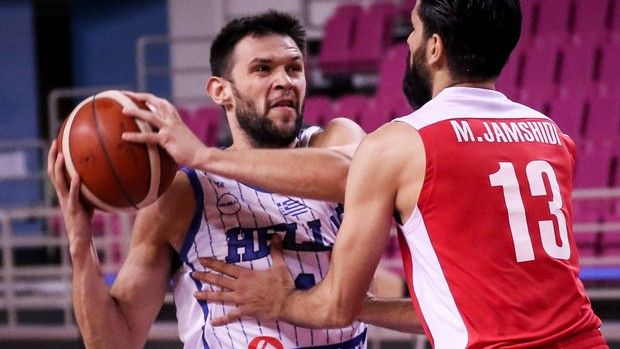 Πρώτη νίκη στο δρόμο για την Κίνα Πρώτη νίκη στο δρόμο για την Κίνα