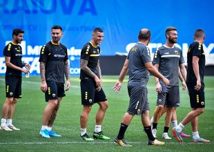 AEK TV: Η προπόνηση της ΑΕΚ στην Κραϊόβα