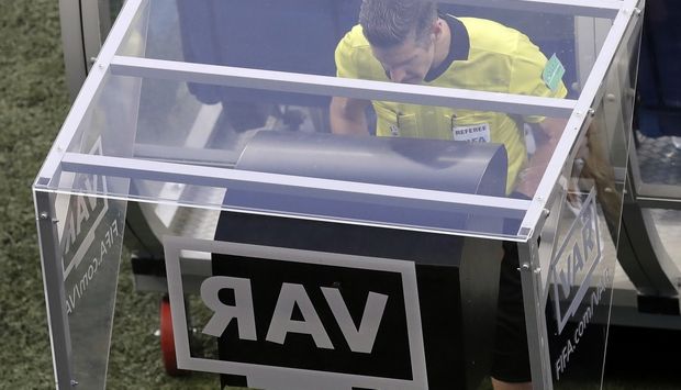 Μποροβήλος: «Προβλήματα στην εφαρμογή του VAR»