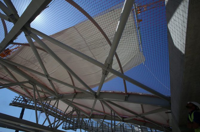 Η μεμβράνη στο στέγαστρο της «Αγιά Σοφιάς»! (pics)